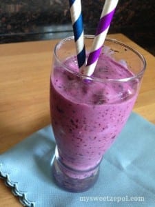 Yogurt-Blueberry-&-Honey-Smoothie-my-sweet-zepol