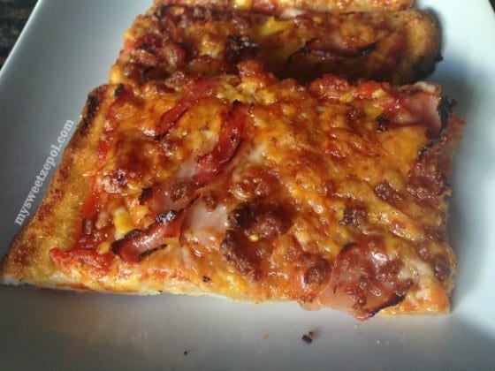 Bourbon-Ham-and-Bacon-Pizza-my-sweet-zepol