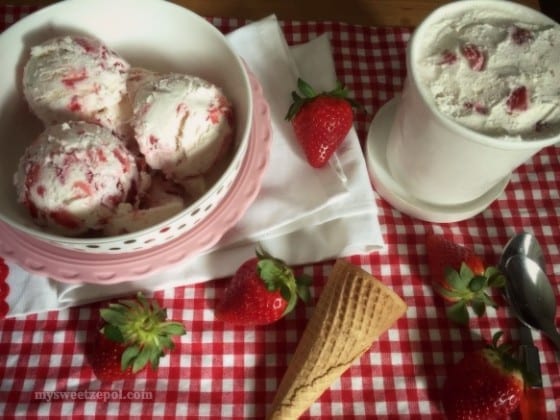 Fresh Strawberry & Cream Ice Cream / by My Sweet Zepol