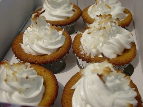 Coconut Tres Leches Cupcakes / My Sweet Zepol