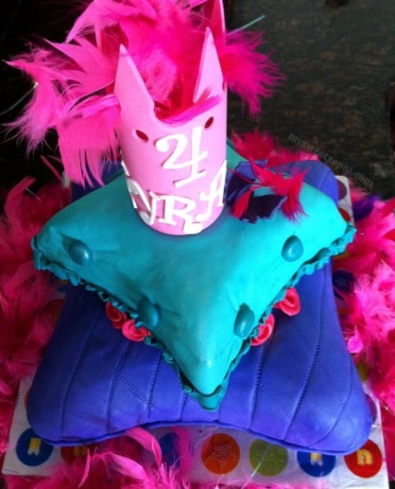 Pillow Cakes are perfect for any girly girl's birthday celebration / jewel tones in purple, fucshia, teal blue and an adorable light pink / by My Sweet Zepol #cake