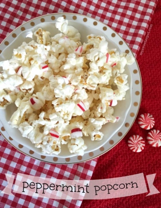 Peppermint Popcorn with White Chocolate Drizzle / by My Sweet Zepol