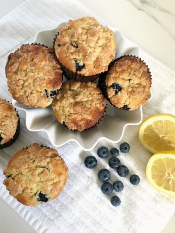 Lemon Blueberry Crumb Muffins, soft and moist muffins with citrus and tangy flavors. Super easy to make and perfect with a hot cup of coffee. By My Sweet Zepol #foodblog