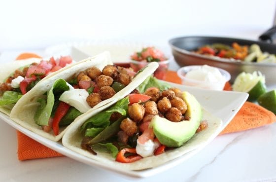 Roasted Chickpea meatless Fajitas perfect for Lent season and everyday of the year. / Super easy to make and packed with flavor... you won't miss the meat at all / #CocinoConKnorr #CollectiveBias ad / by My Sweet Zepol - food blog @Knorr