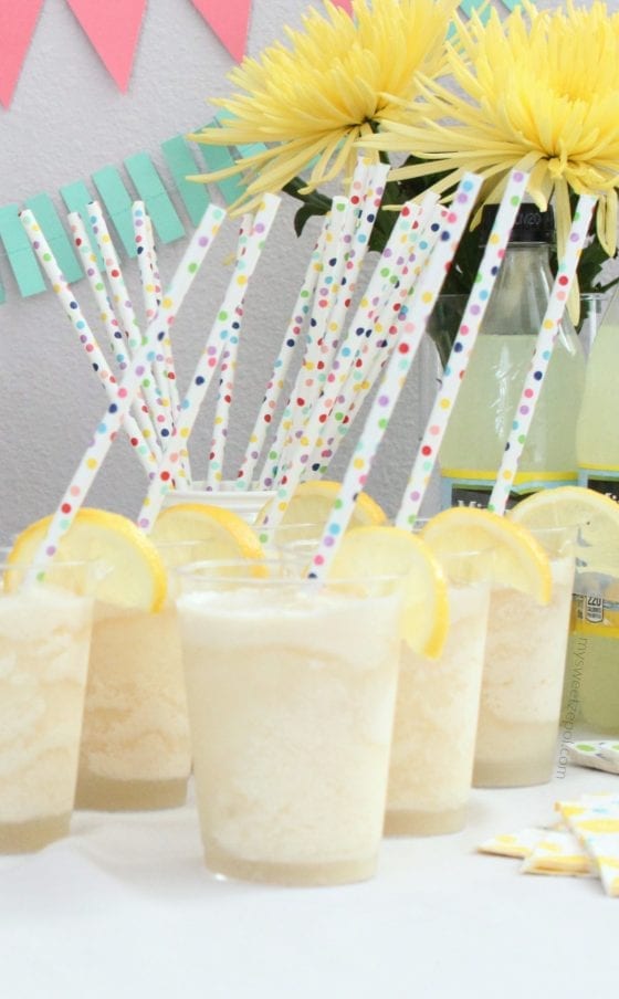 Guava Frozen Lemonade is going to blow your mind away. Only two ingredients and you'll be impressing everyone with this flavor combination! Happy entertaining! #SummerRefreshment find the recipe @ mysweetzepol.com #Publix #CollectiveBias AD