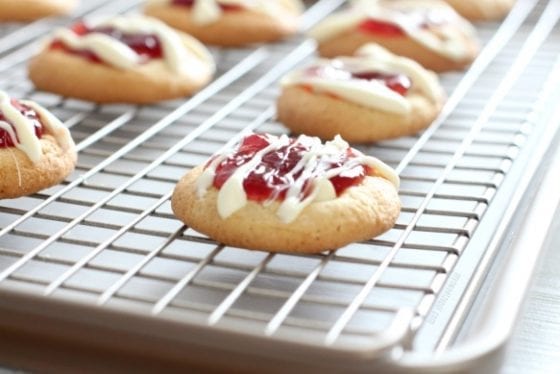 Can't get enough of this White Chocolate Raspberry cookies. Grab the recipe at mysweetzepol.com and learn how you can be a #helpingcookie too. Let's all unite, give back, make a difference and #makeithappen one cookie at a time! @CookiesforKids