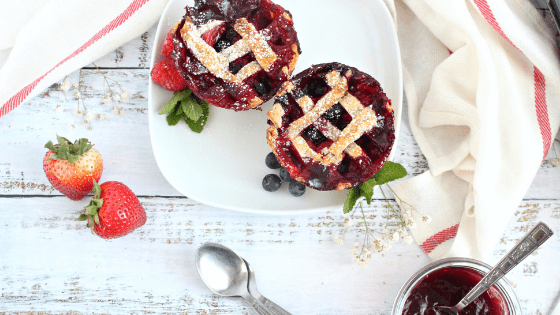 Berries Vanilla Pies is tangy, sweet, creamy, and the crust is buttery. Making it the perfect #BackToSchoolTreat by My Sweet Zepol