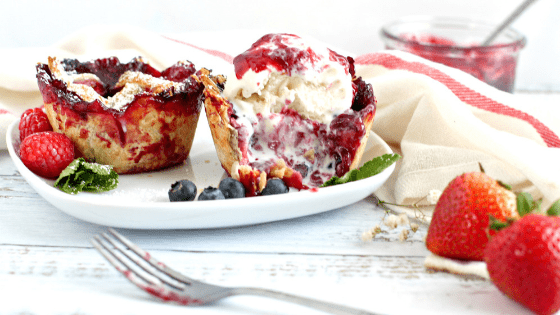 Berries Vanilla Pies is tangy, sweet, creamy, and the crust is buttery. Making it the perfect #BackToSchoolTreat by My Sweet Zepol
