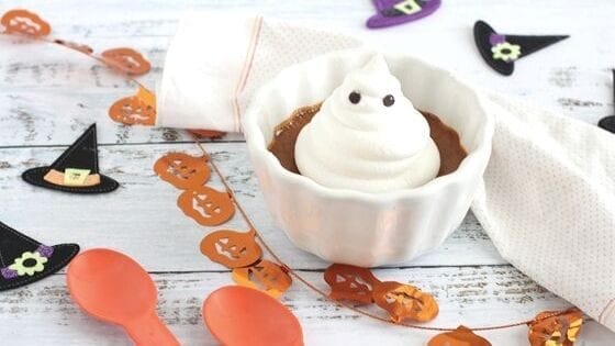 Ghostly Pumpkin Custards is a wonderful entertainment dessert #HalloweenTreatsWeek