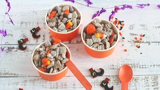 Witches Midnight Puppy Chow is fun and grown-ups and kids alike love them. Perfect for entertaining #HalloweenTreatsWeek