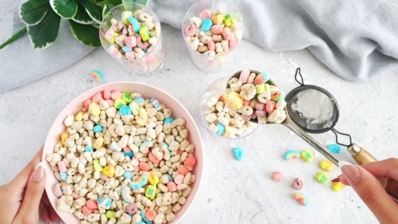 Lucky Charms Pot of Gold / Puppy Chow Recipe / My Sweet Zepol / food blog